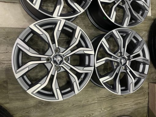 Vanh duc 16 inch canh hoa cho VF3, VF5