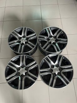 Lazang zin Fortuner 17 inch
