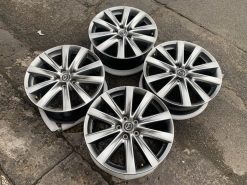 Len size lon cho Mazda size 19 inch form moi
