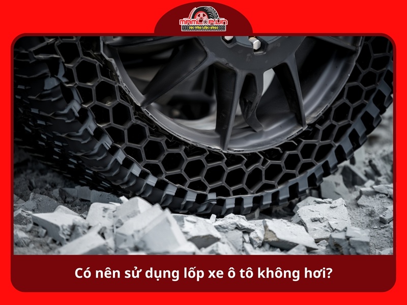 Co nen su dung lop xe o to khong hoi