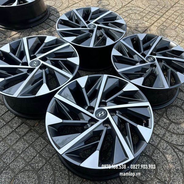 Mâm xe Hyundai Tucson đac biệt 18 inch