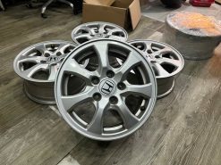 Mam zin thao xe Honda Civic 15 inch