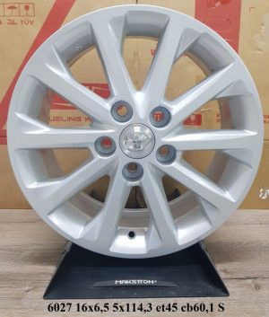 Mâm 16 inch Camry mâm đúc giả zin