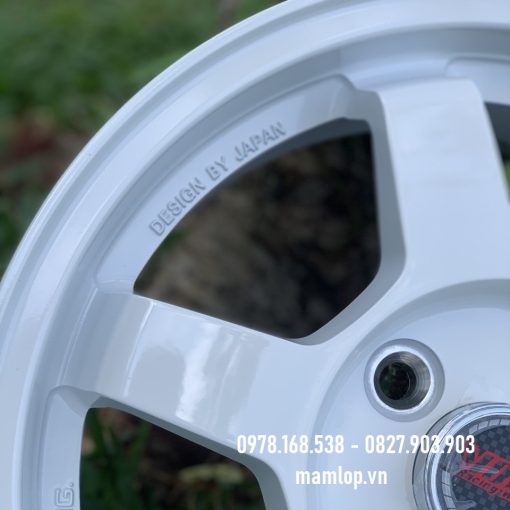 lazang 14 inch màu trắng gắn hyundai get