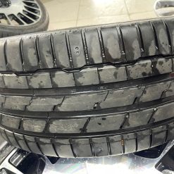 lốp 245/35R19 Mer CNC