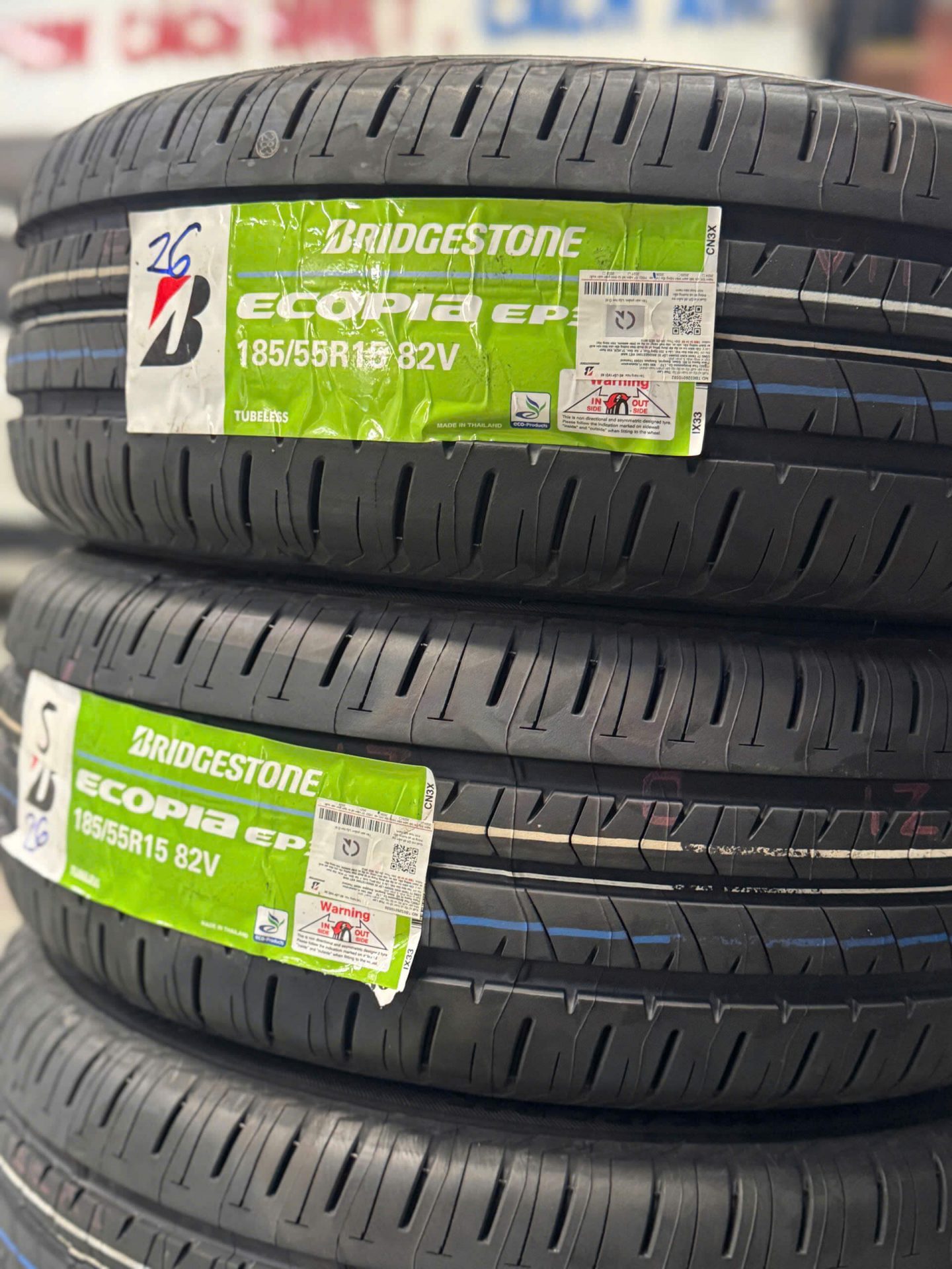 lốp xe Bridgestone thái 18555R15