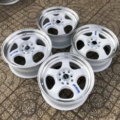mâm 16 inch VF3 màu trắng