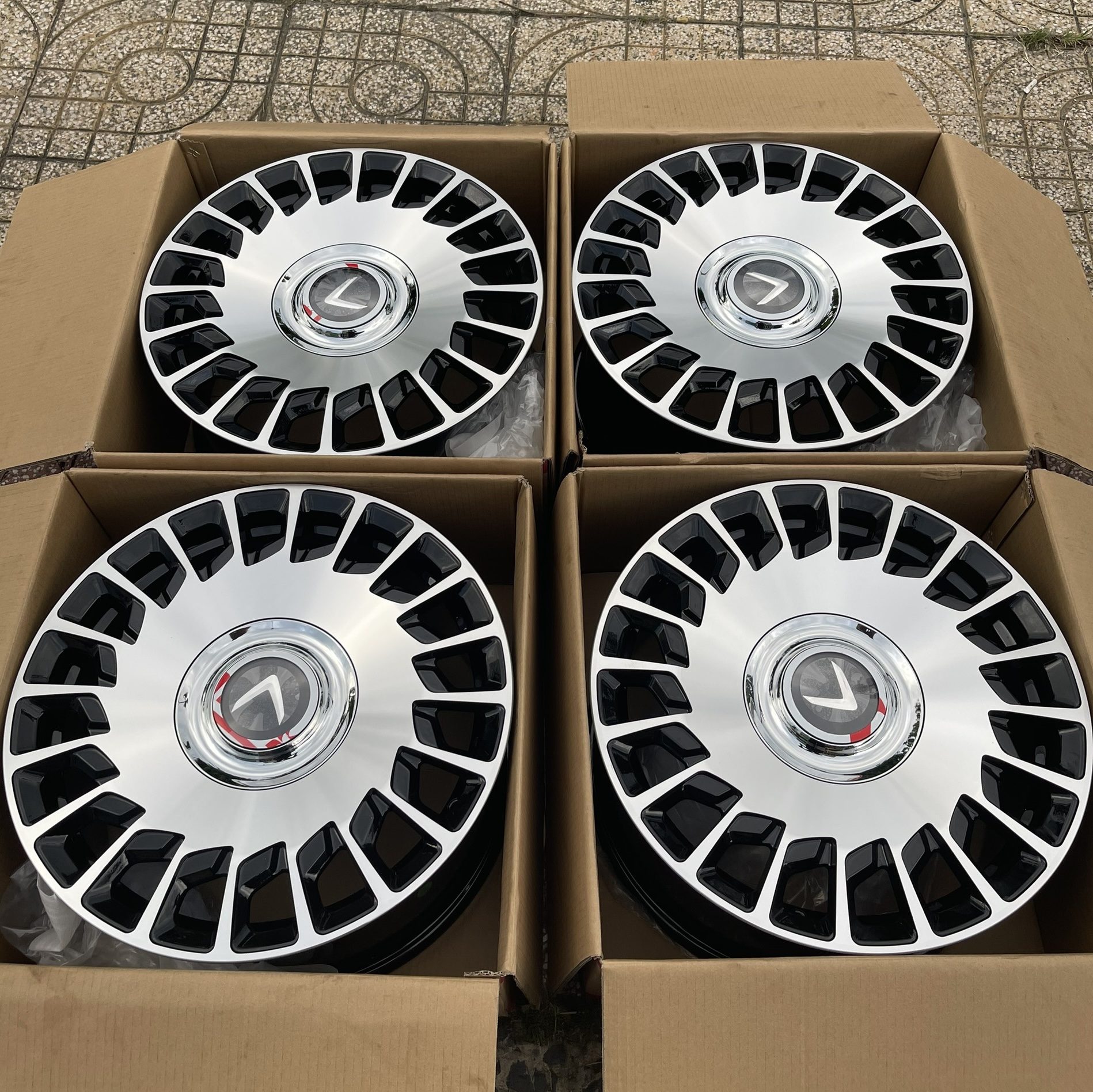 mâm 18 inch maybach 5x114.3