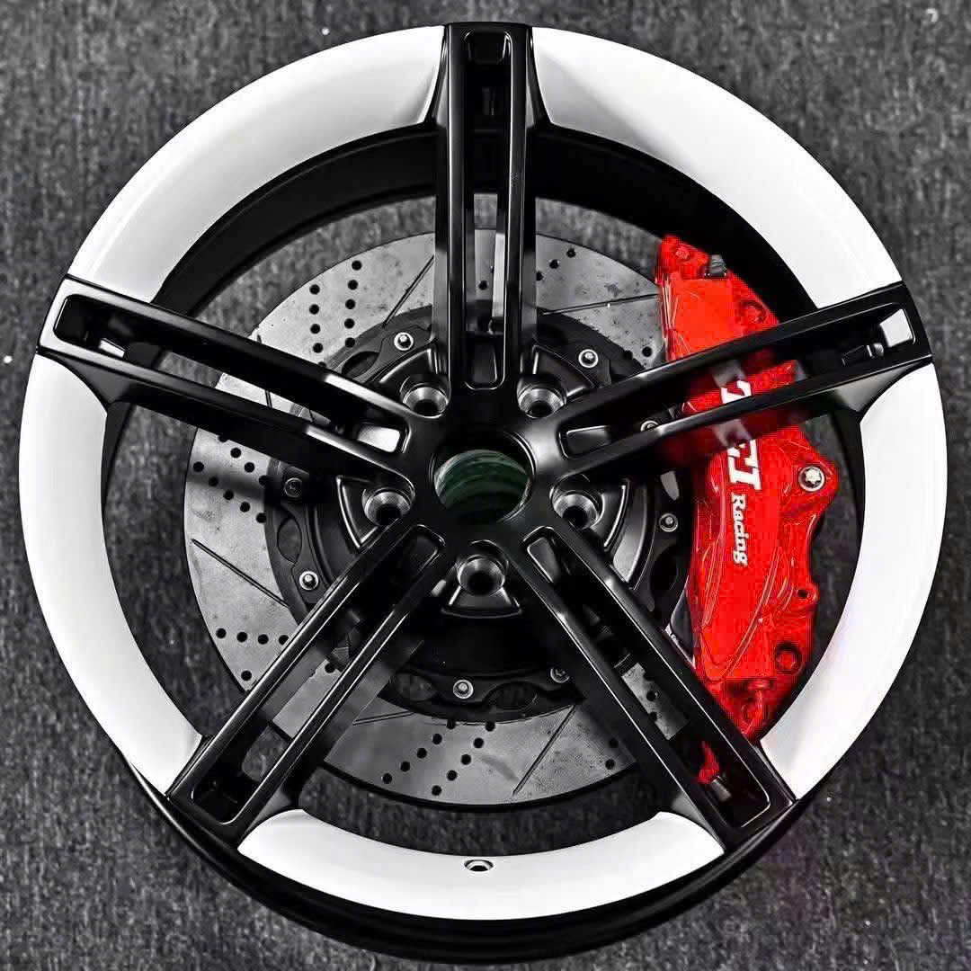 mam 18 inch taycan trang den phu hop k3. limo green, ,mazda, tucspon