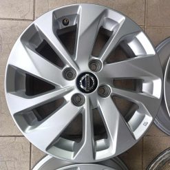 mâm Nissan Almera zin thao xe 15 inch