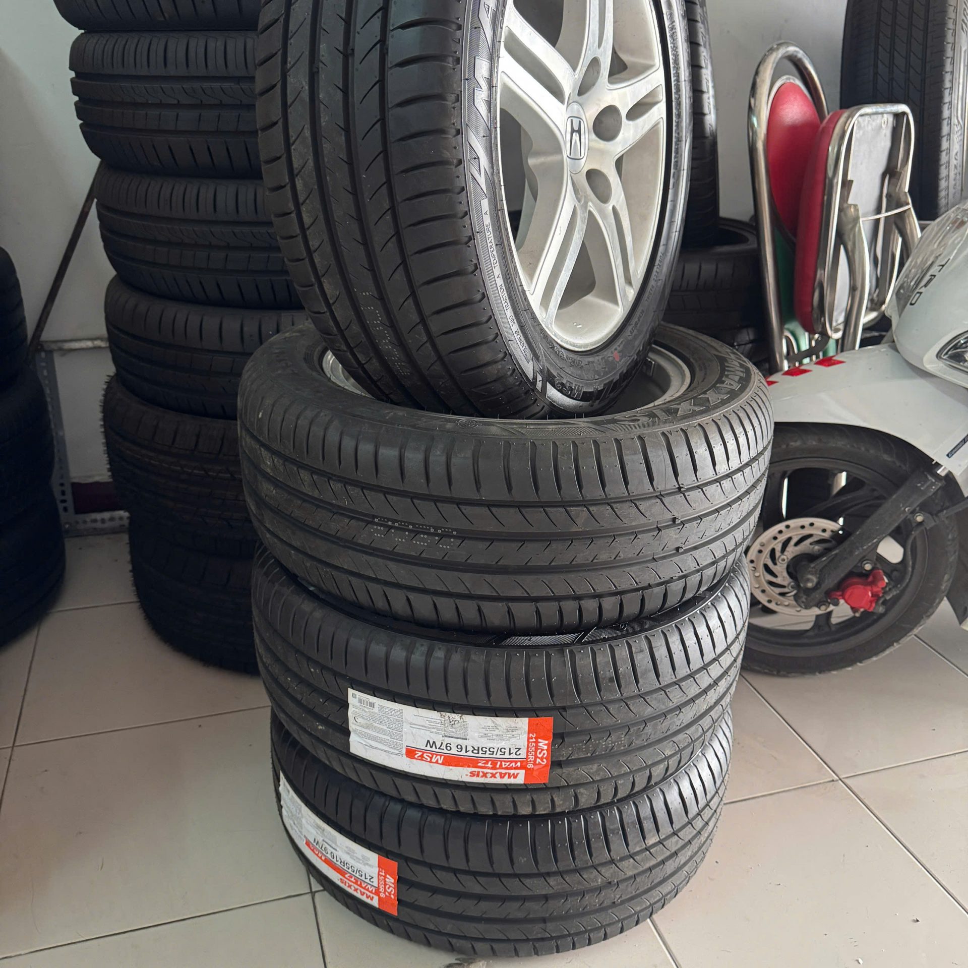 mâm lốp xe civic thanh lý 21555R16