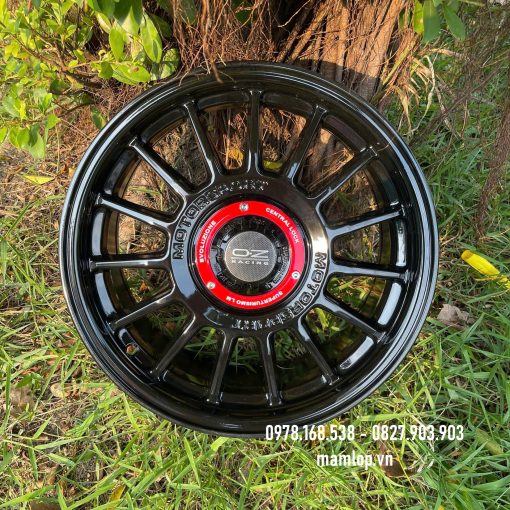mâm xe 16 inch 4 lỗ đen bóng