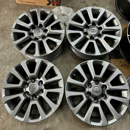 mâm xe Toyota Land Cruiser Prado 18 inch tháo xe