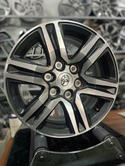 mâm zin Fortuner 17 inch