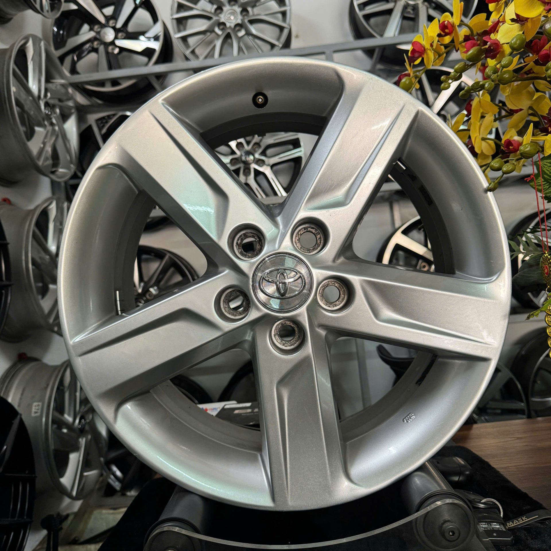 mâm zin toyota Camy 17 inch 5 canh