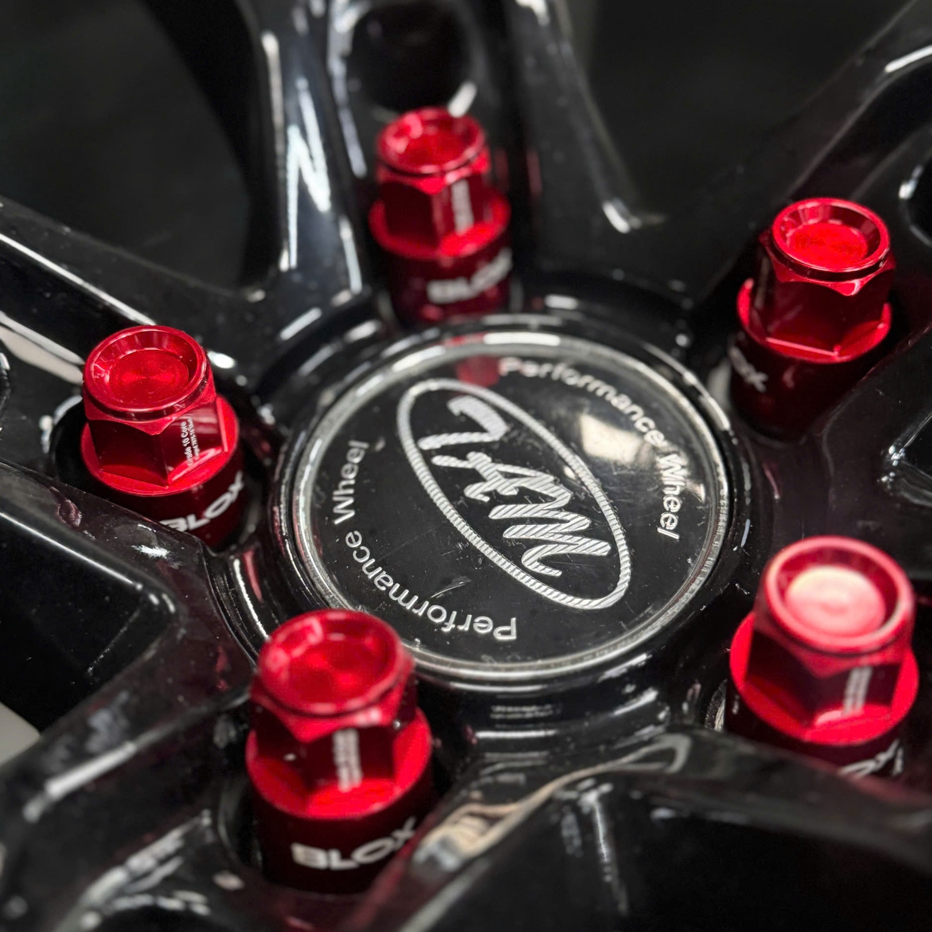 thanh lý mâm 18 inch thái lan