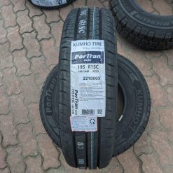 Vỏ xe Toyota Hiace 195R15C Kumho