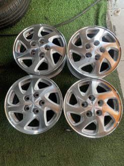 Độ mâm cho dòng xe Toyota Camry cổ size 14 inch