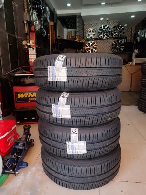 Lop xe Michelin cho vios, 185/60R15