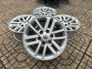 Mâm zin tháo xe Fortuner 17 inch đời 2015