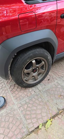 Độ mâm xe VF3 màu đỏ