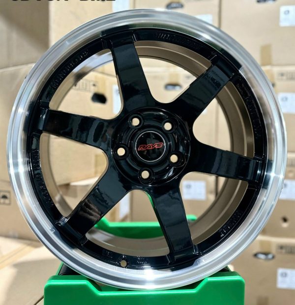 Vành xe 18 inch cho Tucson, K3, Mazda3, Mazda6, Camry màu đen bóng vành si