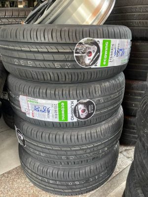 Lốp Camry, CX30 Kumho 215/60R17