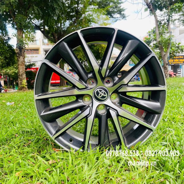 Lazang zin tháo xe Camry 18inch 2022