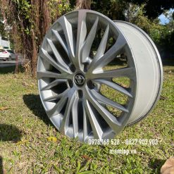 Lazang Zin Camry 2.5Q 18 inch năm 2018-2019
