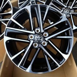Mâm zin theo xe toyota Camry 18 inch 2025